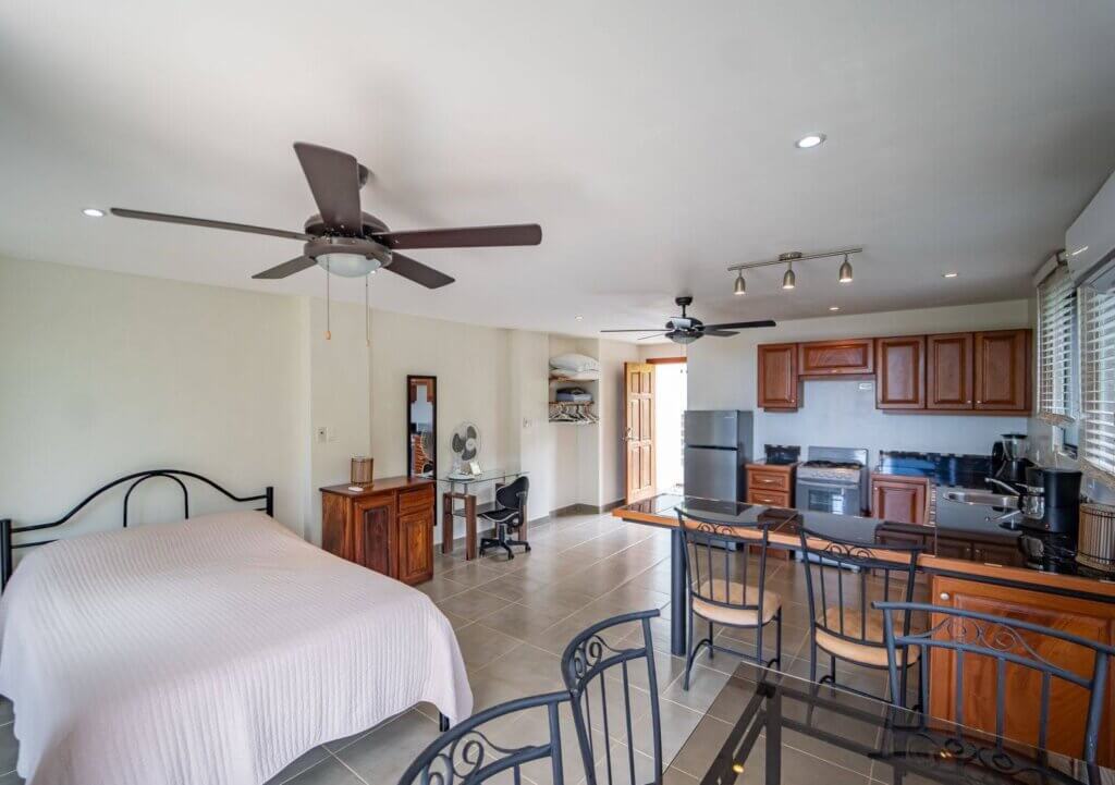 SE VENDE: Casa Cavalier — 7