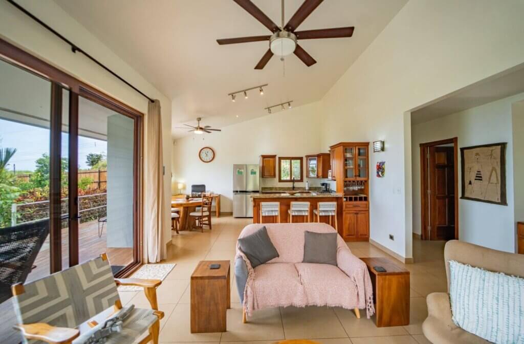 SE VENDE: Casa Cavalier — 4