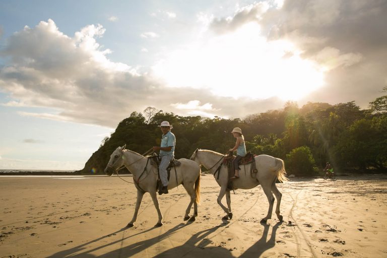 Horseback Riding Tour in Sámara
