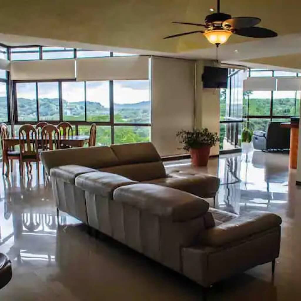Ocean view penthouse with top location — 10