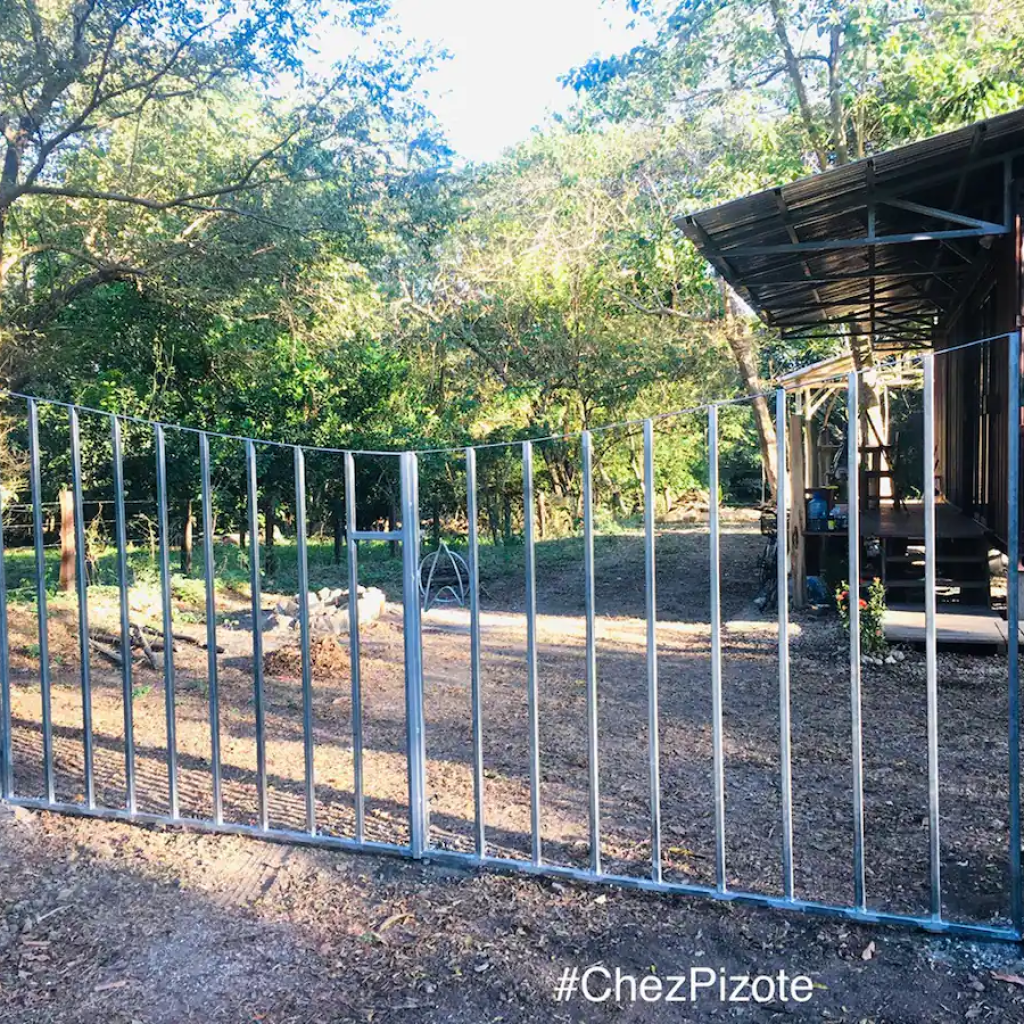 Chez Pizote, a lovely eco-friendly container — 7