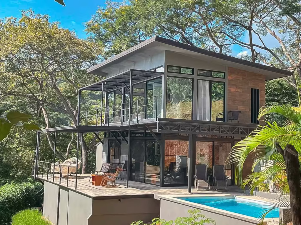 Casa Emerald Comet — 30