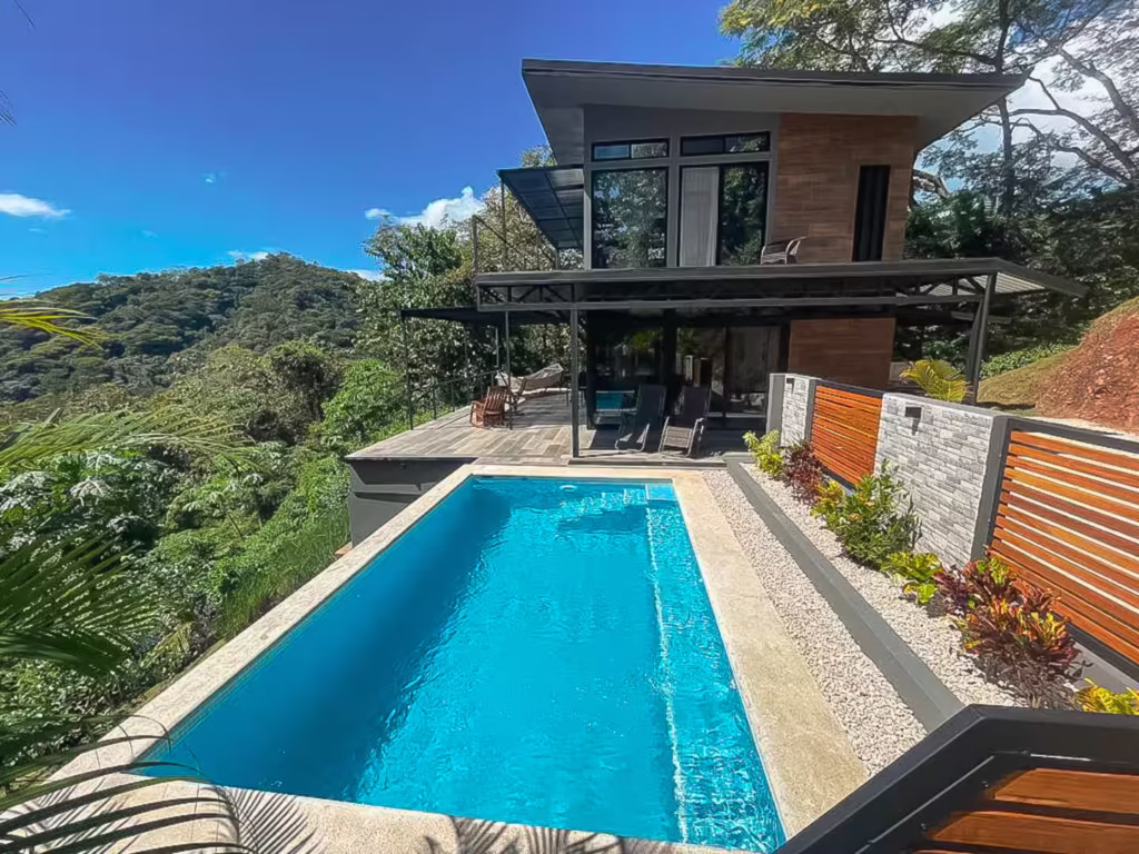 Casa Emerald Comet — 27