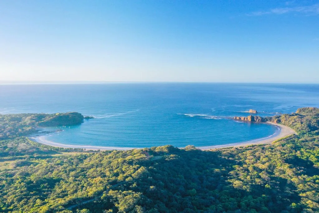 Sámara and Carrillo coastline from above
