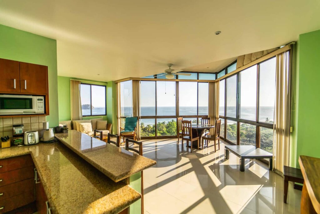 Casa Pura Vida Sámara – 3BR condo near the beach