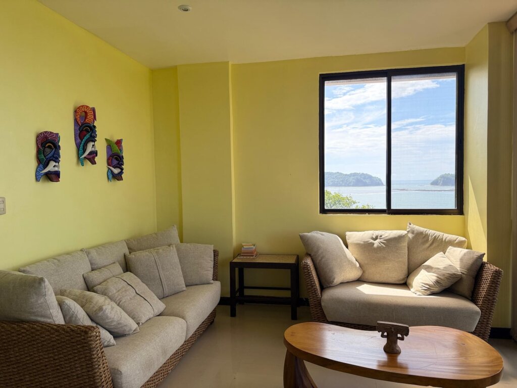 Casa Pura Vida Sámara – 3BR condo near the beach