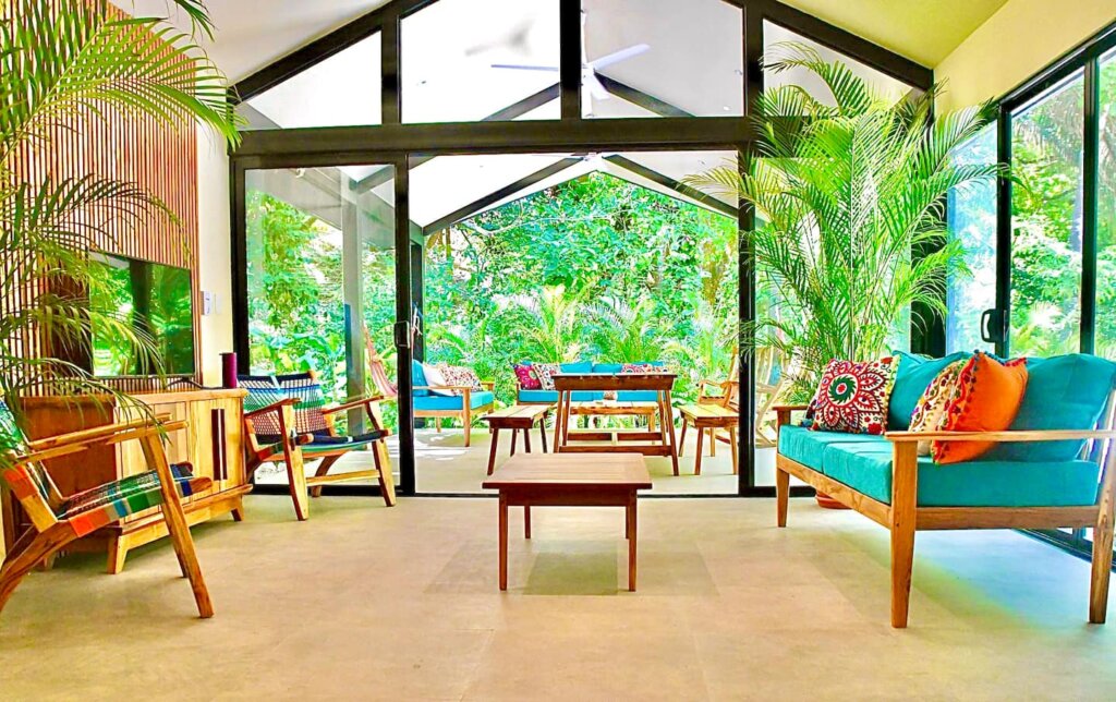 Welcome to Jingle Jangle Jungle – Both Houses for 16 Guests