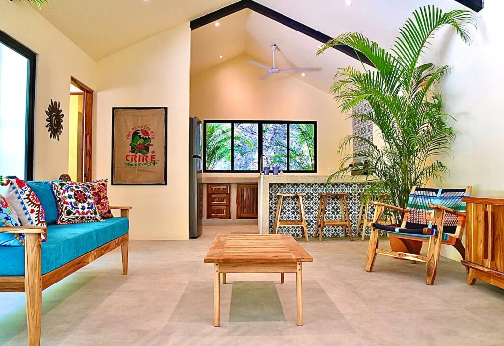 Welcome to Jingle Jangle Jungle – Both Houses for 16 Guests