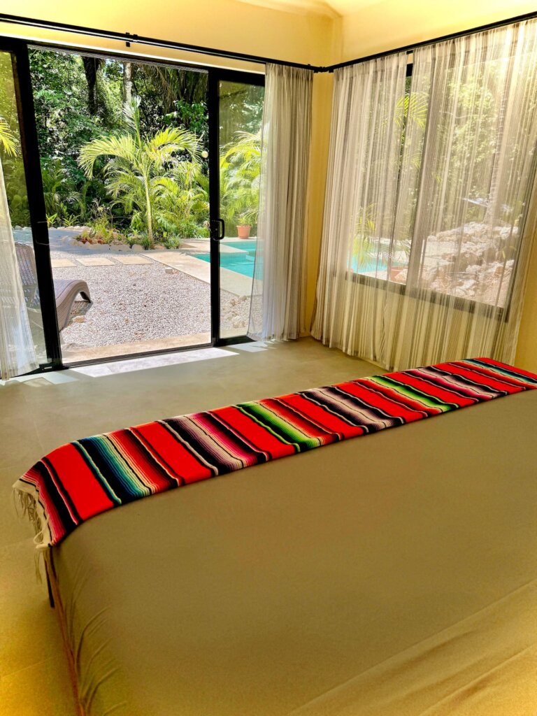 Welcome to Jingle Jangle Jungle – Both Houses for 16 Guests