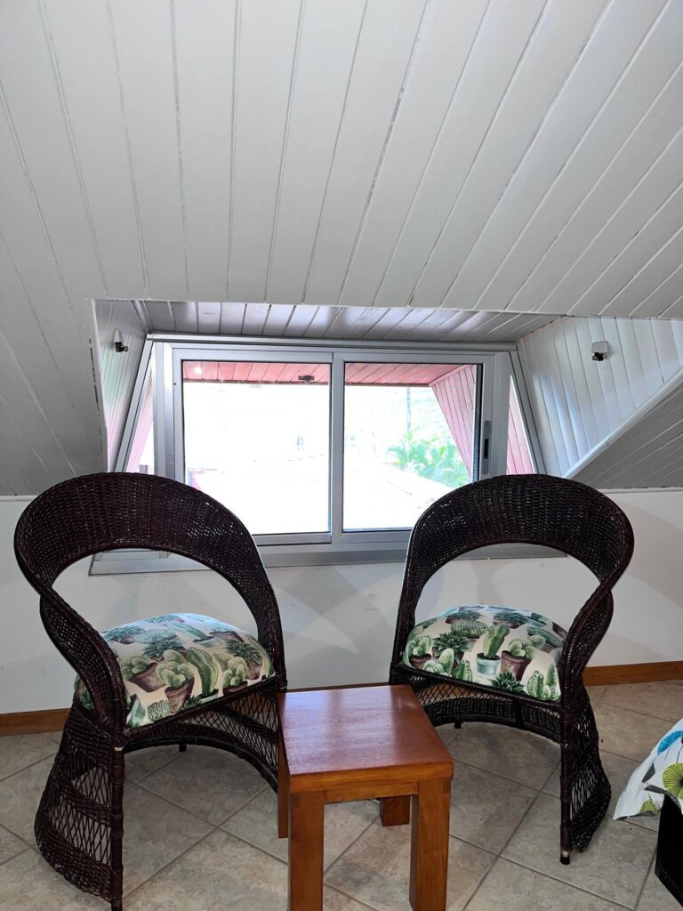 Cozy 2nd-floor condo near Sámara beach and town